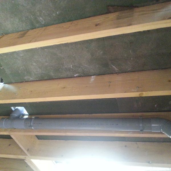 4 - Travaux de charpente et de toiture vélux (fenêtre de toit) solin